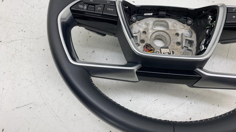 ⭕ 2021-2023 Audi E-Tron Steering Wheel with Switches and Bezel Cover 4