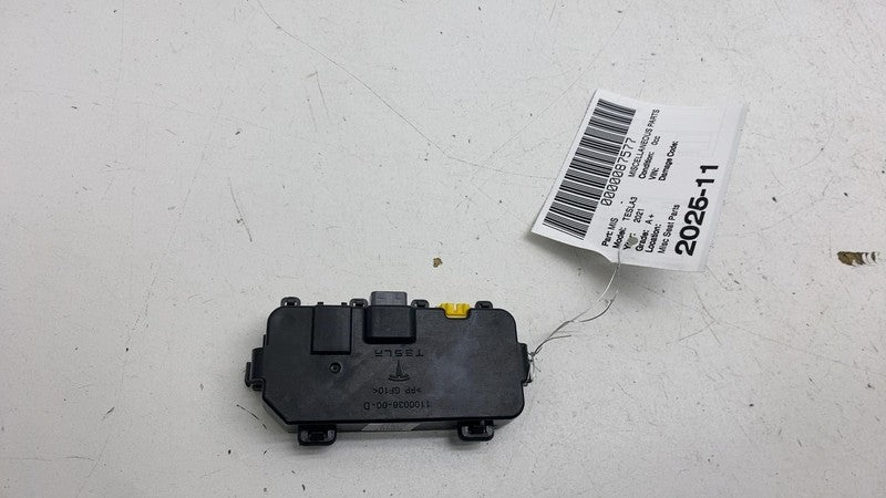⭕ 2017-2023 Model 3 Front Passenger Side Seat Control Module Right 110