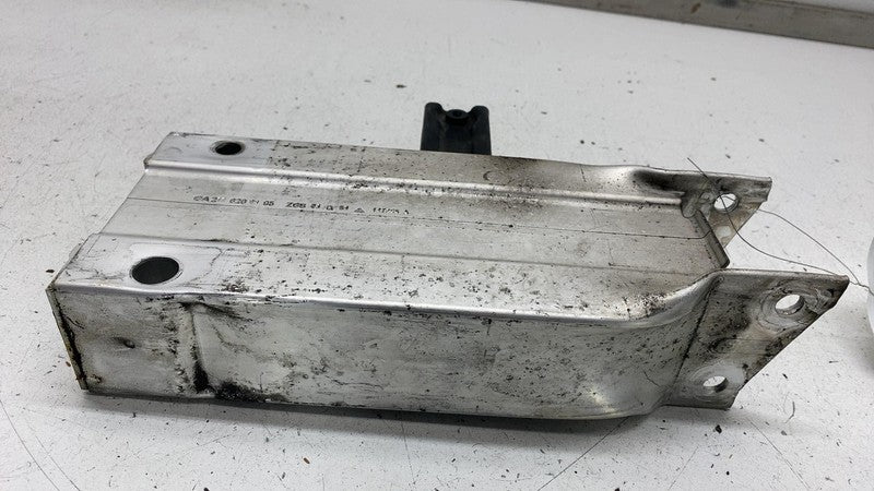 A 212 620 09 95 ⭕10-16 Mercedes E350 E-Class Front Left Bumper Reinforcement Bracket A2126200995