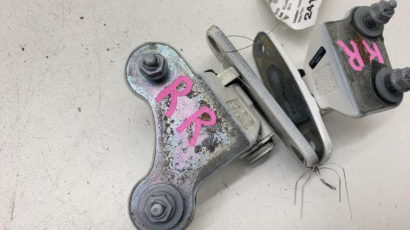 ⭕ 10-16 Mercedes-Benz E350 Rear Right Lower & Upper Door Hinge Closure Assist RH