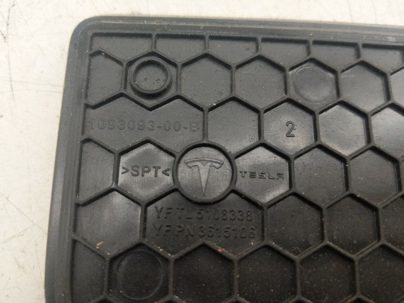 1093093-00-B ⭕ 2017-2020 Model 3 M3 Center Console Storage Rubber Mat Bin Insert 1093093-00-B