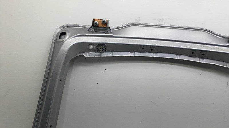 ⭕ 2023-2024 Toyota Prius Rear Trunk Tailgate Hatch Liftgate Assy Silve