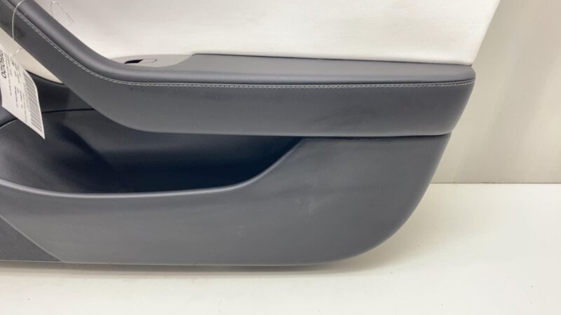 1477304 92 D 2017-2020 Tesla Model 3 Front Passenger Side Interior Door Panel Trim Card Right