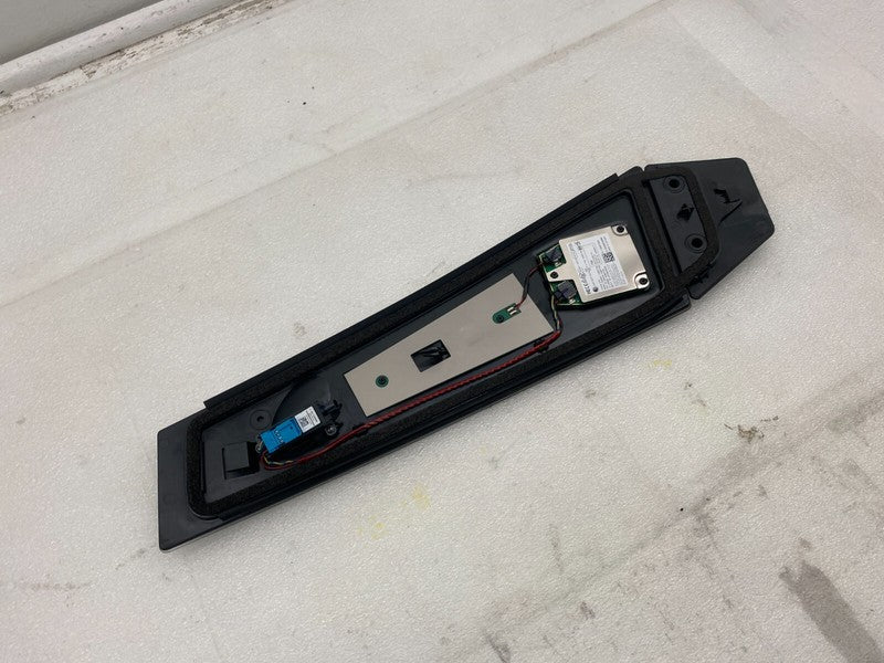 110043700E 2017-2023 Tesla Model 3 M3 Driver Side B-Pillar Applique Glass w/ Camera Left LH