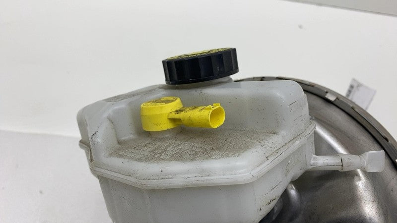 29 6861215 06 ⭕ 18-23 BMW 530e 530i 540i G30 Power Brake Booster Master Cylinder & Reservoir