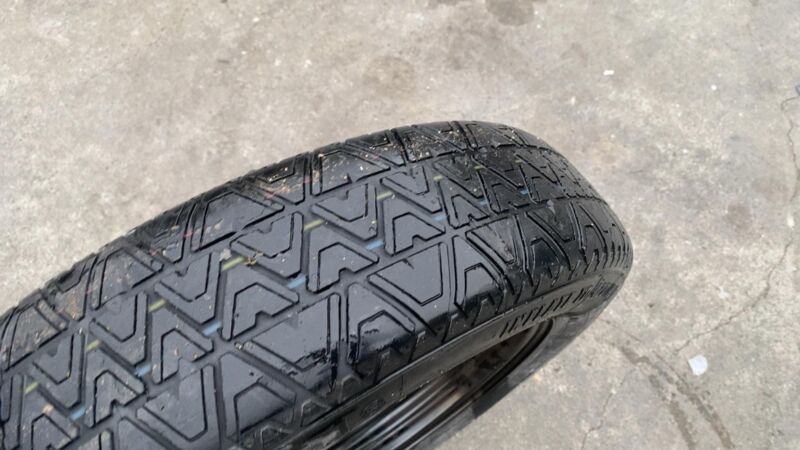 2010-2016 Mercedes Benz E350 E-Class Emergency Spare Tire 17 inch Assembly OEM