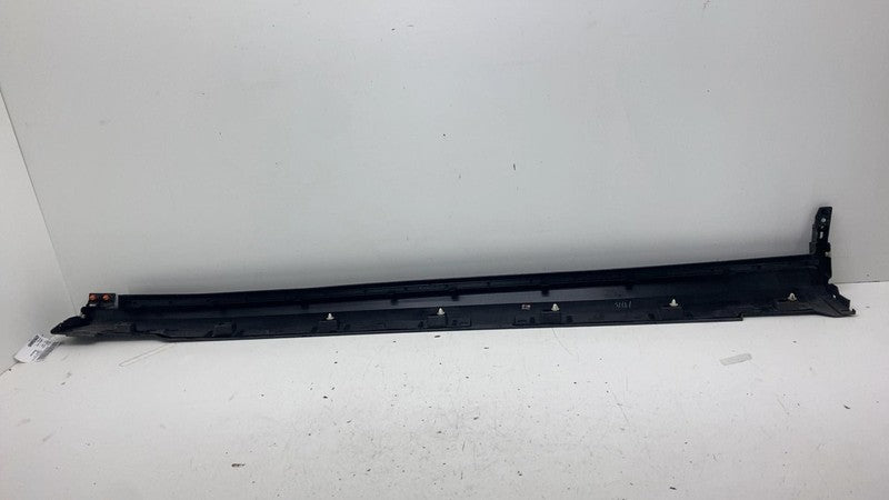 32259230 ⭕ 21-23 Polestar 2 Passenger Side Rocker Skirt Panel Molding Trim Right 32259230