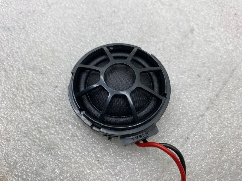 1050724 00 A ⭕16-20 Model X Front Passenger A-Pillar Upper Tweeter Speaker Right 1050724-00-A