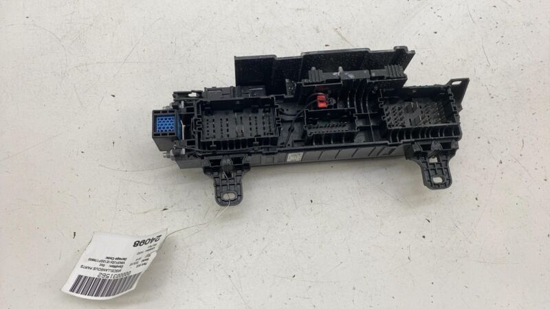 103440600C ⭕16-20 Model S Front Trunk Frunk Engine Bay Under Hood Fuse Box 12V 1034405-00-F