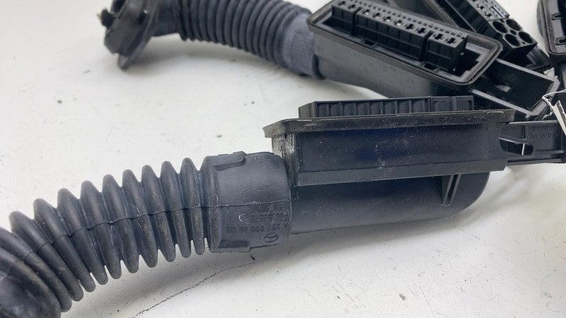 A0005451643 ⭕ 2022 EQS 450+ Front Door Body Connector Harness Adapter Housing A0015459303