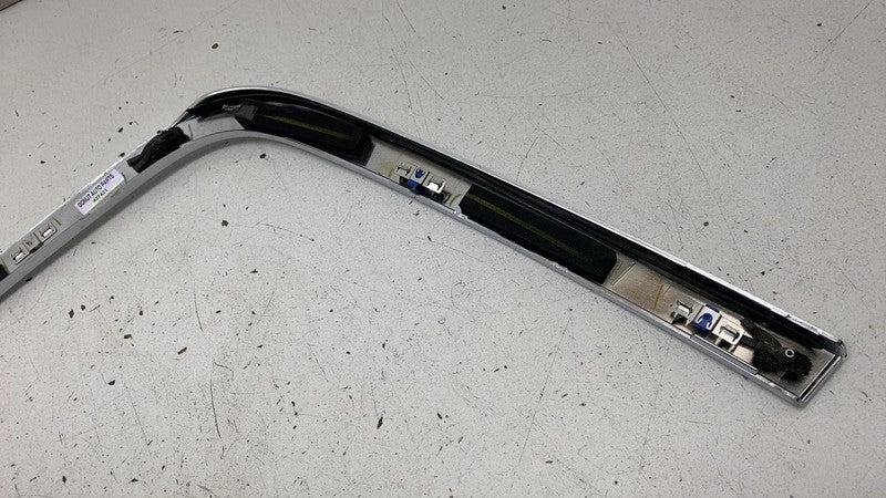 2022 2023 2024 Rivian R1S Rear Passenger Right Upper Roof Molding Trim