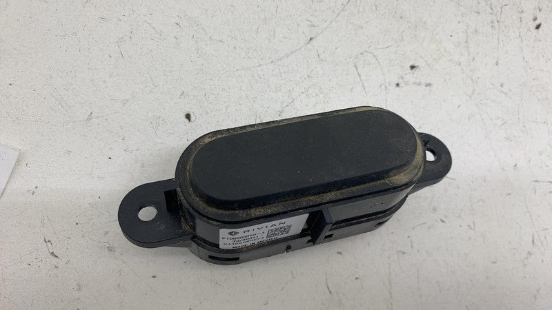 PT00000356L ⭕ 2022-2025 Rivian R1S Frunk Release Control Button Switch OEM PT00000356-L