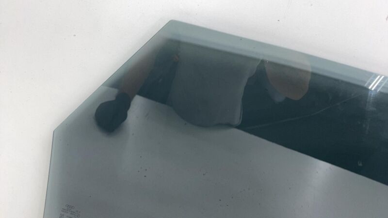 4KE 845 025 A ⭕ 2019-2023 Audi E-Tron Quattro Rear Left Side Door Window Glass 4KE845025A