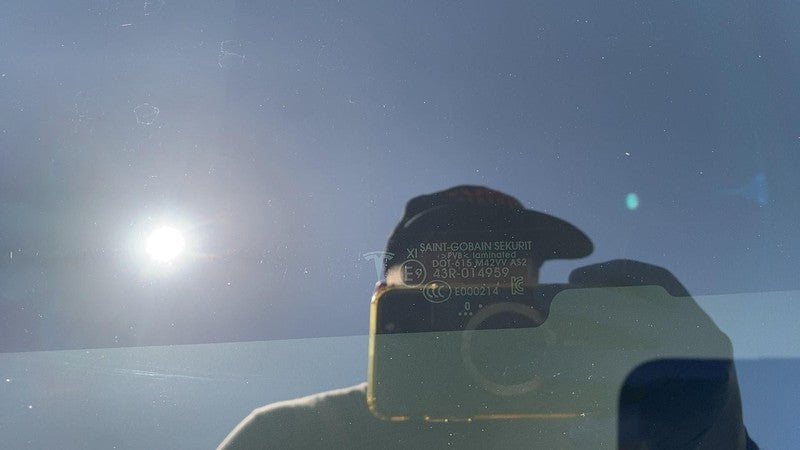 ⭕ 21-23 Model 3 M3 Rear Trunk Panoramic Backlite Glass Back Section 14