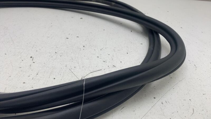 4KE833721 ⭕ 19-23 Audi E-Tron Quattro Rear Right Body Weathership Rubber Seal 4KE833721