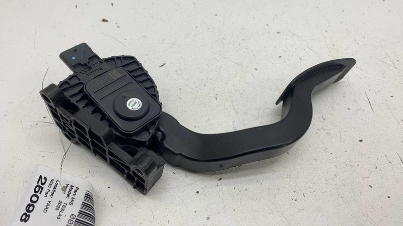 ⭕ 2024-2025 Tesla Model 3 M3 Front Accelerator Gas Pedal Throttle Sens