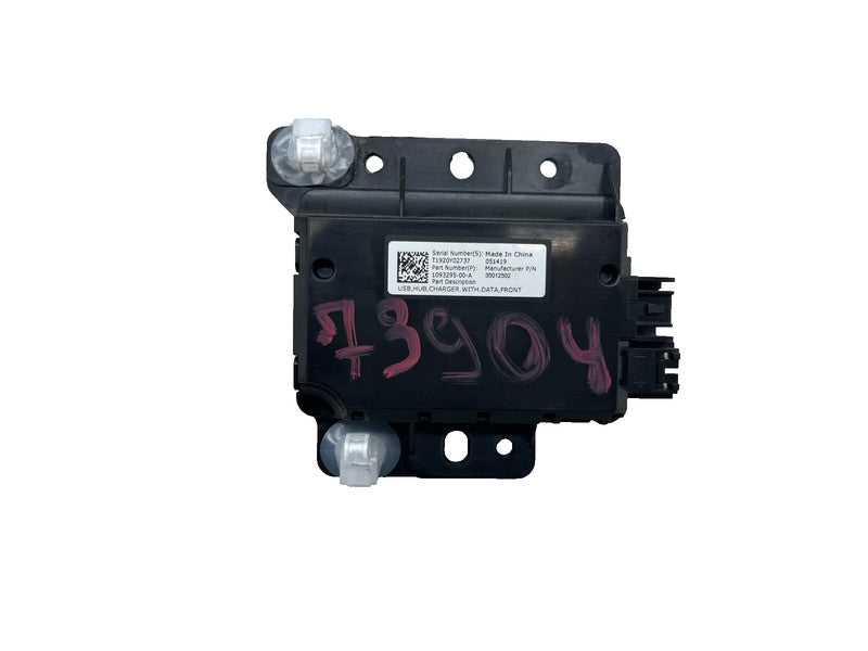 1093295 00 A ⭕ 17-23 Model 3 Center Console Front USB Hub Charger Control Module 1093295-00-A