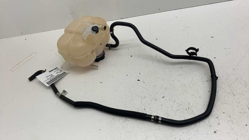 68249136AA ⭕17-25 Chrysler Pacifica Coolant Overflow Expansion Reservoir Tank Bottle w/ Cap
