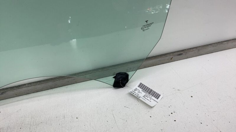 2017-2020 Tesla Model 3 Front Driver Side Door Window Single Panel Glass Left LH