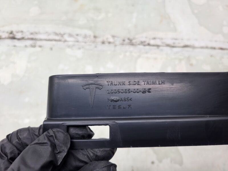 100906500C ⭕12-20 Tesla Model S Rear Side Liftgate Trunk Trim Cover Panel Left 1009065-00-C