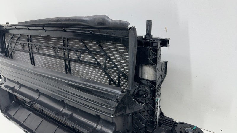 31686169 ⭕2021-2023 Polestar 2 Front Radiator w/ Active Air Shutter & Fan Shroud 31686169