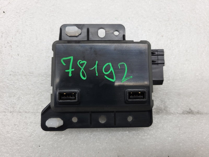 ⭕ 17-20 Model 3 Front Center Console USB Hub Charger w/ Data Module 10