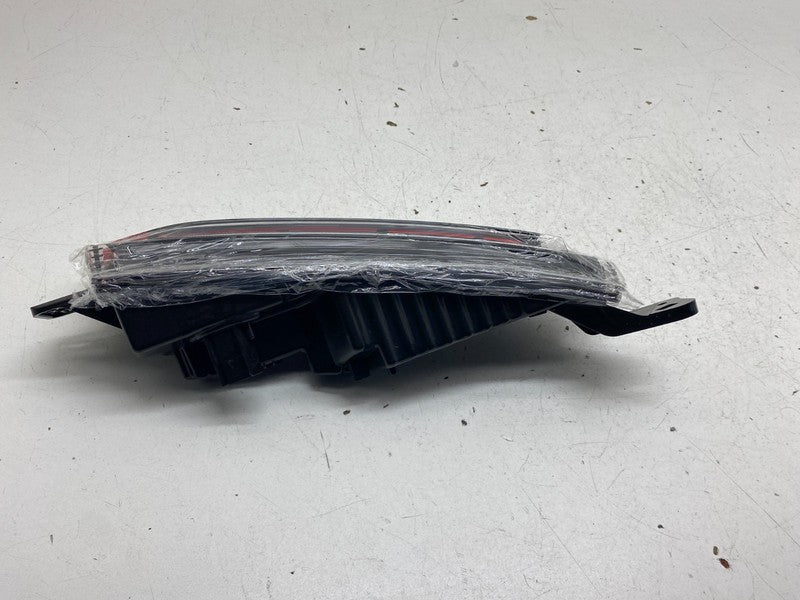 1712514 00 D ⭕ 24-26 Tesla Model 3 Rear Right Taillight Lower Bumper Taillamp RH 1712514-00-D