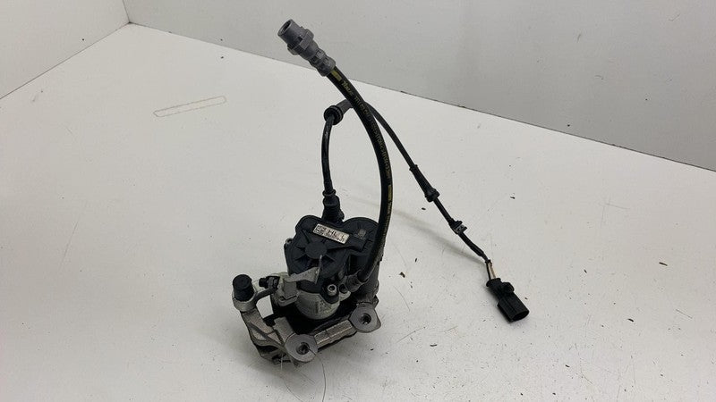 6883019-01 ⭕14-20 BMW i3 I01 Rear Driver Side Caliper w/ Brake Hose Line Left OEM 6883019