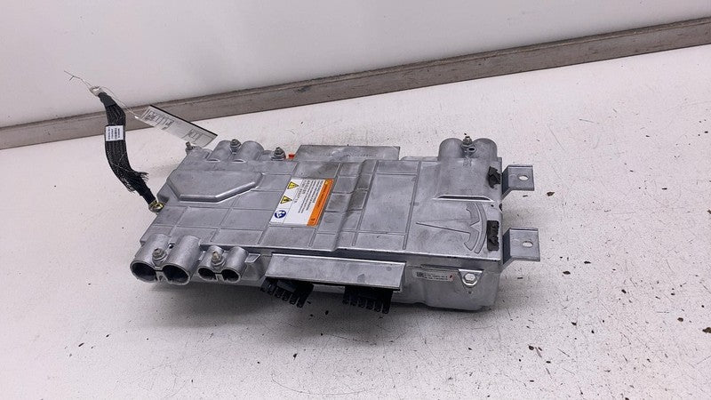 104889300A ⭕ 12-15 Tesla Model S 1-Phase High Voltage Junction Box Dual Motor 1048893-00-A