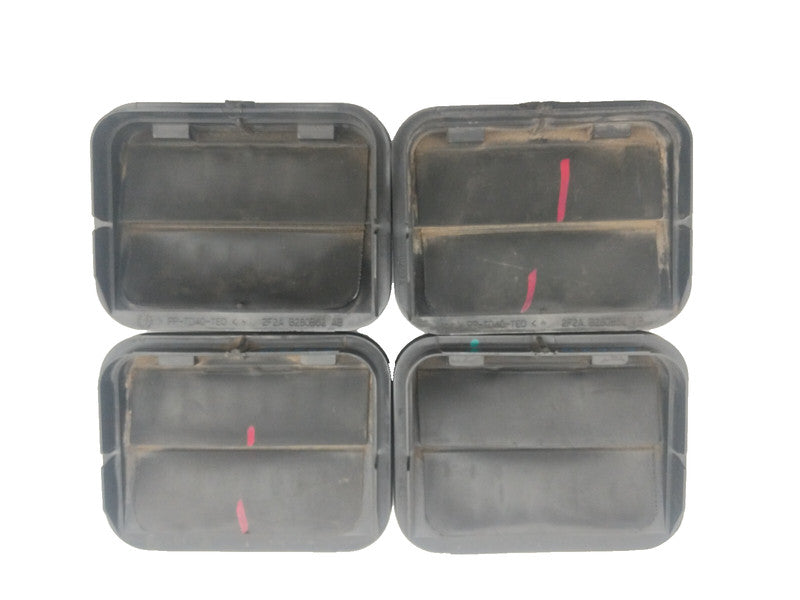 2F2A B280B62 AB ⭕ 12-20 Tesla Model S Rear Quarter Panel Rubber Flap Extractor Air Vent Grille