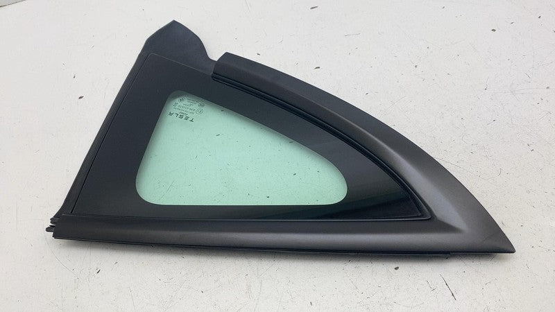 1514979-00 ⭕ 24-25 Model 3 Rear Passenger Side Quarter Fixed Window Glass Right 1514979-00