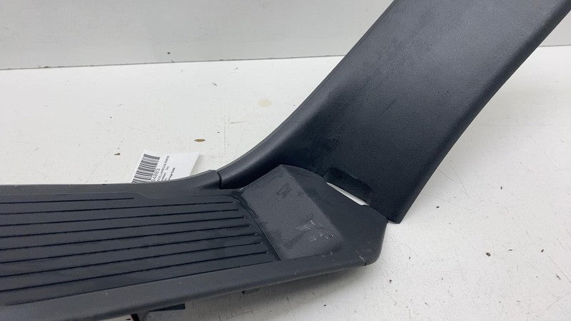 C100219779C ⭕ 25 Rivian R1S Rear Right Scuff Plate Panel w/ C-Pillar Cover Trim C100219779-C