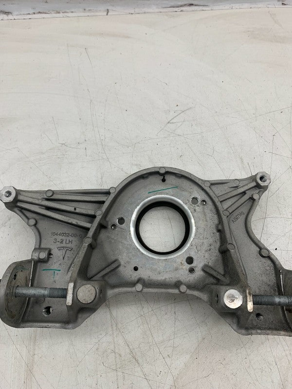 ⭕ 17-23 Model 3 Y Front Driver Side Upper Strut Mount Bracket Left 104