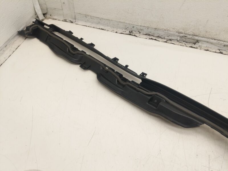 1624716 00 A ⭕ 2017-2022 Tesla Model 3 Y Instrument Panel Blow Finisher Bracket 1624716-00-A