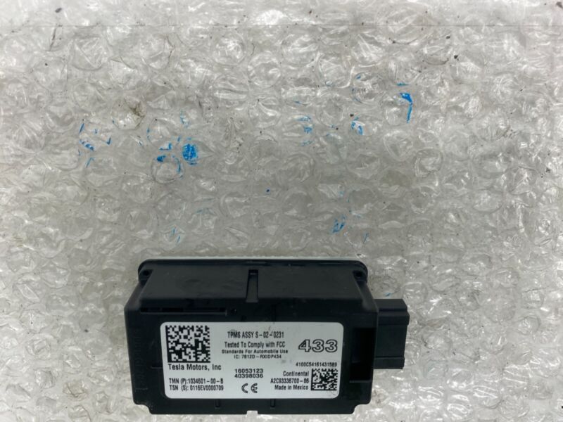 103460100B 2012-2020 Tesla Model S X ECU Receiver Tire Pressure Monitor System Control Unit