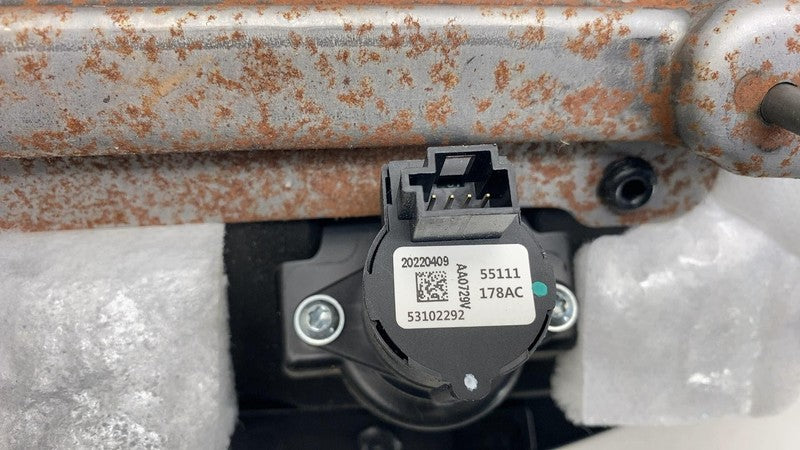 6NP78TX7AB 2019-2023 Ram 2500 Dash Instrumental Panel Lower Knee Bolster Cover 6NP78TX7AB