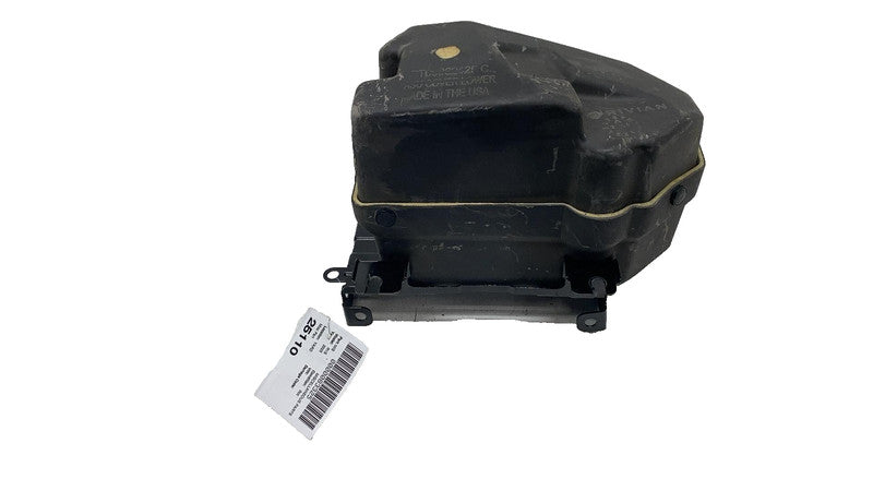 PT00062425C ⭕25 Rivian R1S Air Suspension Compressor Insulator Cover w/ Bracket PT00062425-C