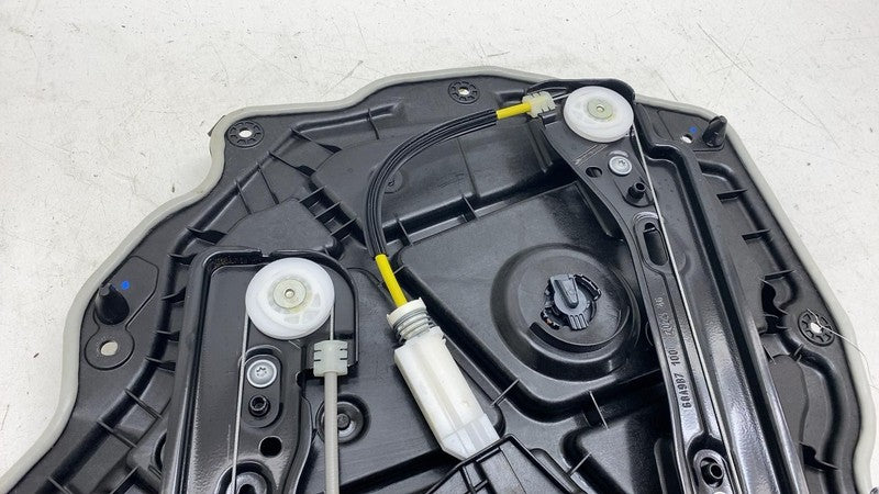 ⭕ 2025-2026 Tesla Model Y Rear Left Door Window Regulator & Motor 2004