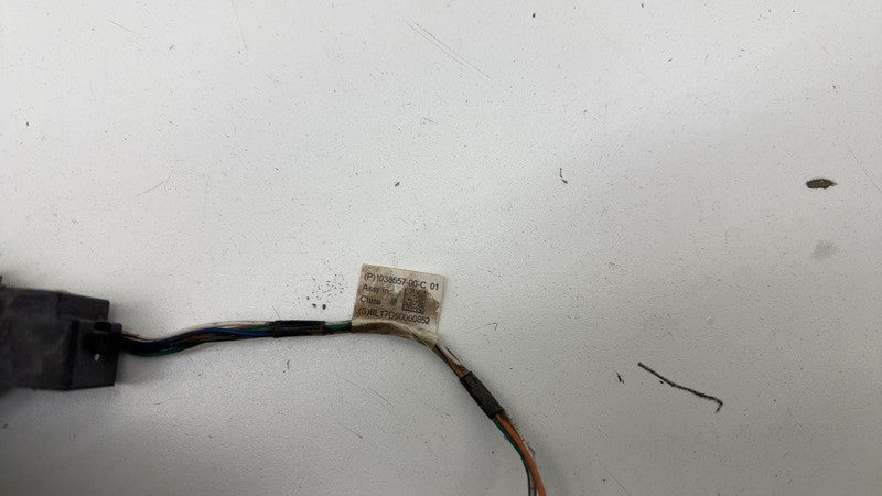 ⭕ 16-20 Tesla Model X Rear Taillight Lamp Charge Reflector Left 104276