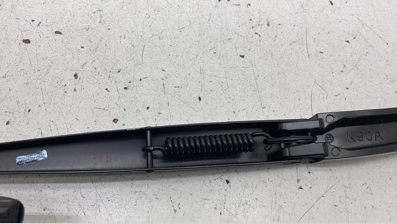 ⭕ 2022 2023 2024 Rivian R1T Front Driver Side Windshield Wiper Arm & Blade Left