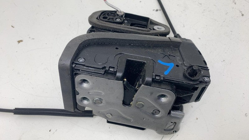 13546550 ⭕ 2019-2025 Chevrolet Silverado 1500 Rear Left Door Lock Latch Actuator 13546550