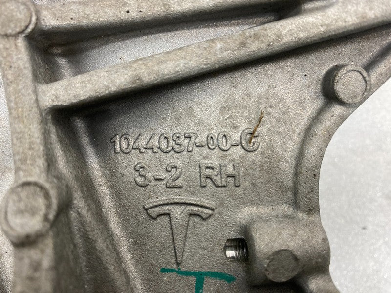 104403700C ⭕ 2017-2023 Tesla Model 3 Y Front Right Upper Strut Mount Bracket 1044037-00-C