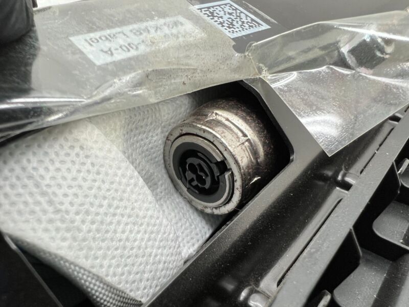 1077826-00-D ❇️17-23 Tesla Model Y 3 Right Knee Airbag Passenger Safety Module RH OEM 1077826