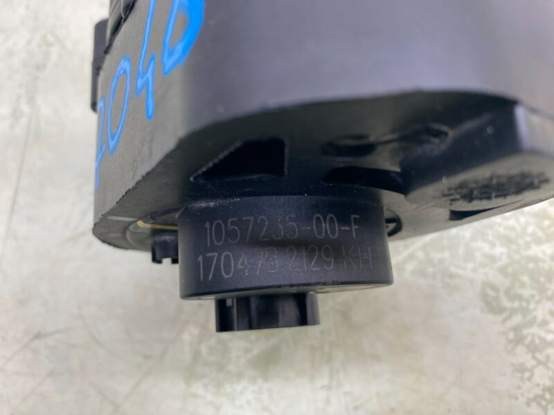 2016-2020 Tesla Model S MS Electric Auxiliary Coolant Water Pump w/ Bracket Assy