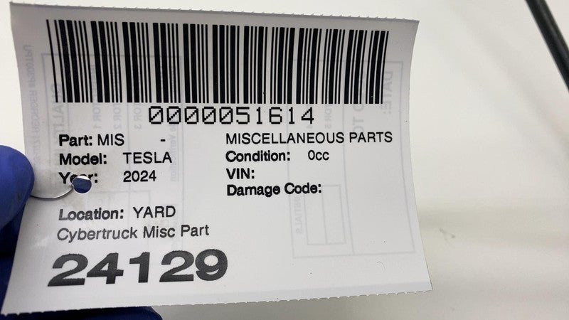 125093700D 2024 2025 Tesla Cybertruck Driver Side Air Suspension Line Airline Bundle Left