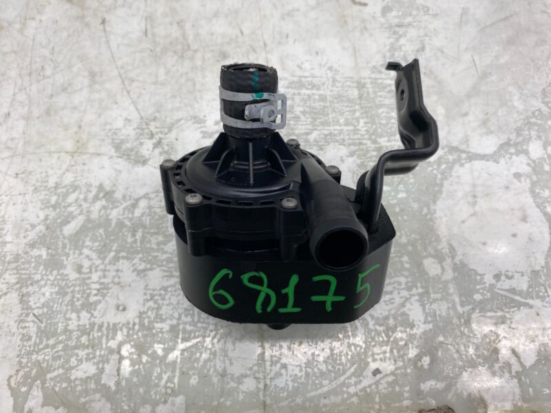 105723500F 2016-2020 Tesla Model S MS Electric Auxiliary Coolant Water Pump w/ Bracket Assy