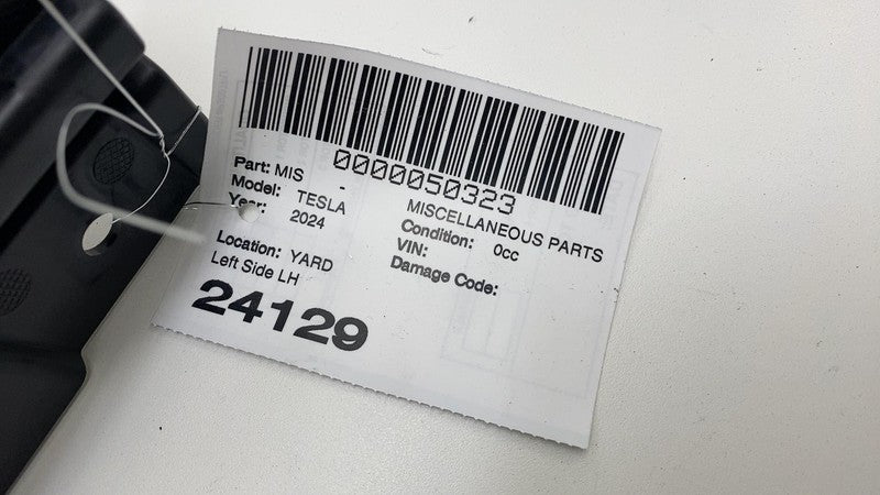 2024 Tesla Cybertruck Rear Driver Side Bumper Bracket Left LH 1800643-