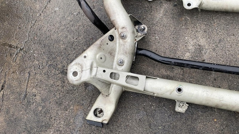 ⭕ 2012-2016 Mercedes Benz E350 E-Class Front Subframe Engine Crossmember OEM RWD
