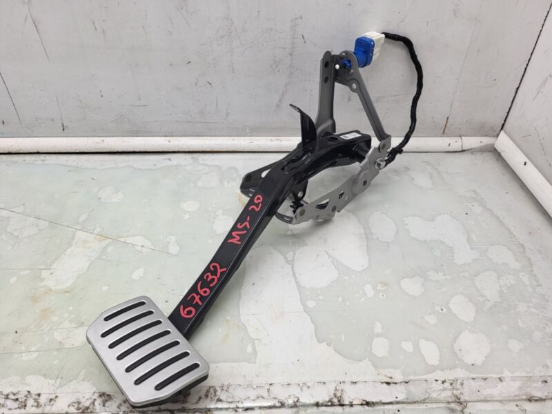 105065701A 2012-2020 Tesla Model S MS Brake Stop Pedal w/ Sensor Assembly 1050657-01-A OEM
