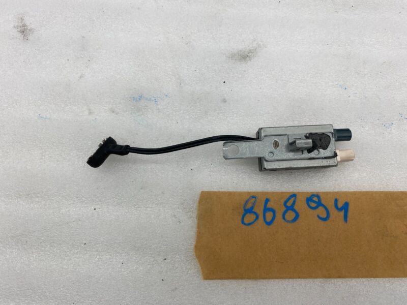 2012-2020 Tesla Model S Rear Driver Side Radio Antenna Amplifier Module Left LH